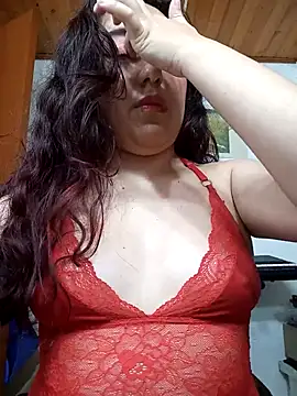 Snapshot of Emi_chik chatting on March 15, 5:19 am Emi chik online show from March 15, 5:19 am