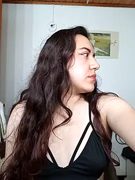 Snapshot of Emi_chik chatting on October 5, 11:41 am Emi chik online show from October 5, 11:41 am