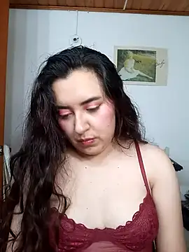 Snapshot of Emi_chik chatting on October 17, 10:40 am Emi chik online show from October 17, 10:40 am