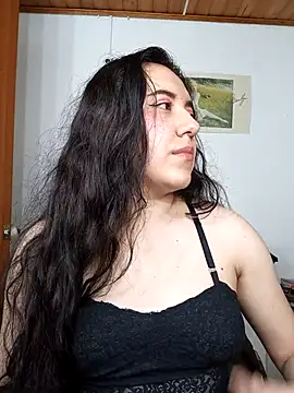 Snapshot of Emi_chik chatting on November 13, 11:31 am Emi chik online show from November 13, 11:31 am