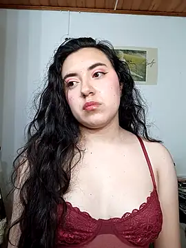 Snapshot of Emi_chik chatting on November 28, 11:02 am Emi chik online show from November 28, 11:02 am