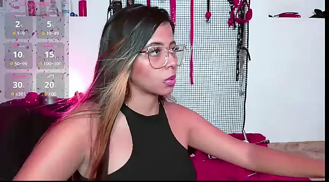 Snapshot of Megaan_Greey chatting on January 9, 11:34 pm Megaan Greey online show from January 9, 11:34 pm