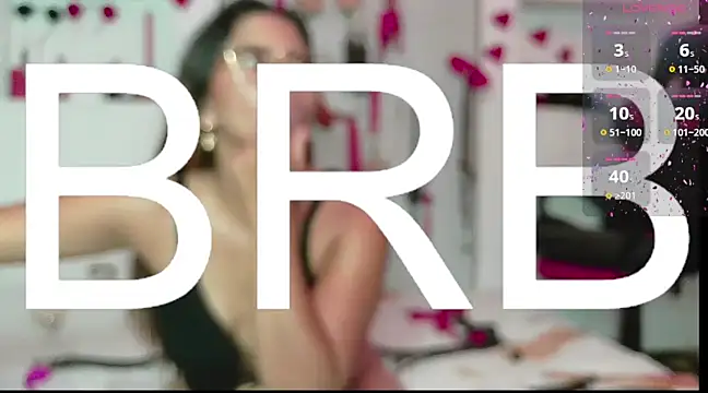 Snapshot of Megaan_Greey chatting on February 28, 12:10 am Megaan Greey online show from February 28, 12:10 am