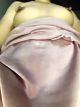 Snapshot of Hue87 chatting on November 16, 2:11 pm Hue87 online show from November 16, 2:11 pm