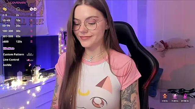 Snapshot of Marta_May_ chatting on February 11, 8:20 pm Marta May online show from February 11, 8:20 pm