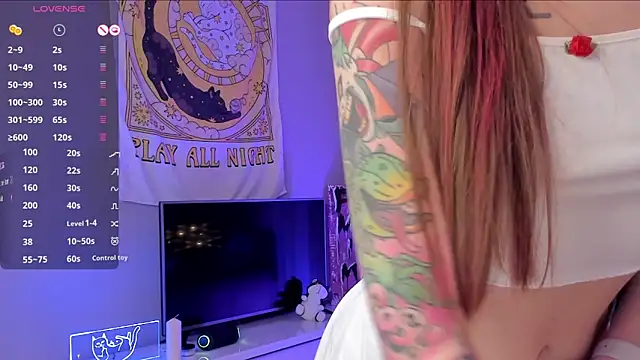 Snapshot of Marta_May_ chatting on March 16, 6:12 pm Marta May online show from March 16, 6:12 pm