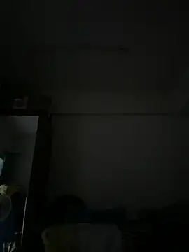 luv2masterb8247 online show from January 3, 4:22 am