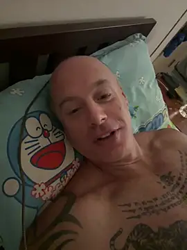 luv2masterb8247 online show from February 5, 12:42 am