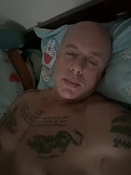 luv2masterb8247 online show from March 3, 6:26 am