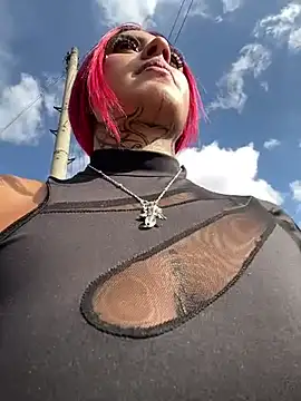 Kuromi LS online show from February 7, 8:42 pm