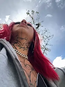 Kuromi LS online show from September 24, 7:06 pm