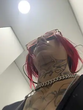 Kuromi LS online show from October 9, 7:01 pm