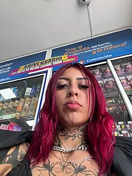 Kuromi LS online show from November 18, 8:02 pm