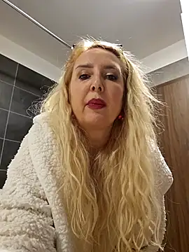 MariaRichi  online show from February 21, 7:10 pm