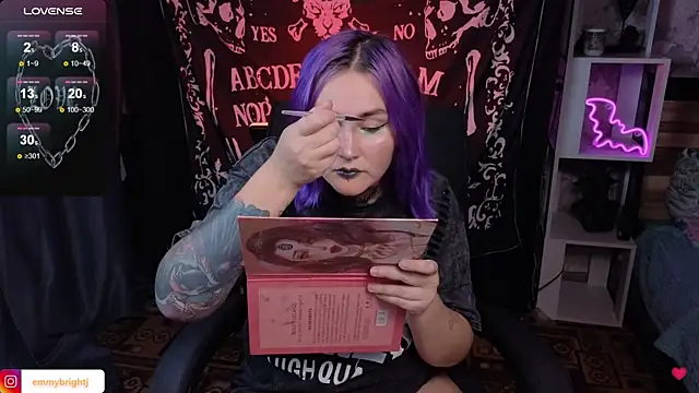 Emmybrightj  online show from September 17, 5:03 pm