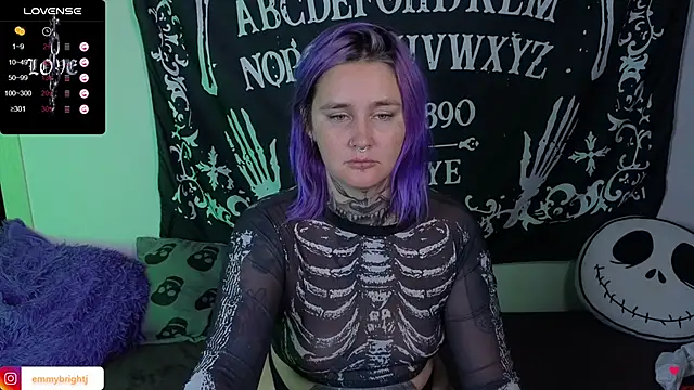 Emmybrightj  online show from September 22, 1:07 am