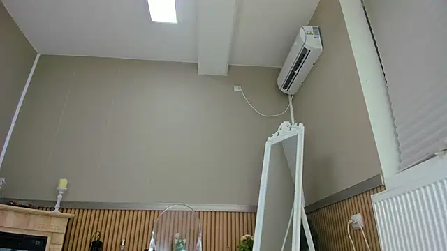 Kimi Ivy online show from January 20, 4:43 am