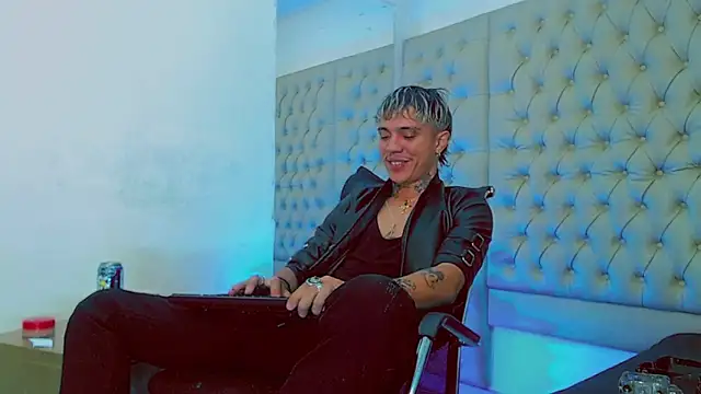 HannibalLester online show from February 5, 4:14 pm