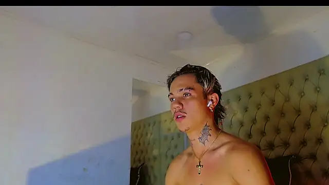 HannibalLester online show from February 15, 2:15 am