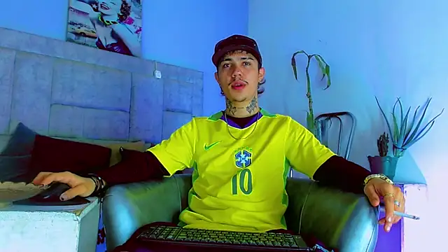 HannibalLester online show from September 17, 3:30 am