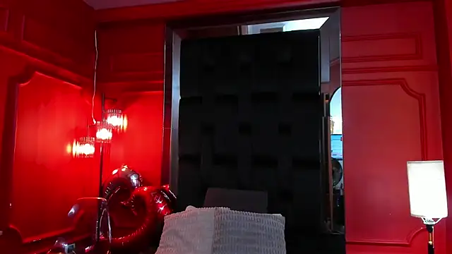 nathalie rossel online show from February 8, 1:11 am