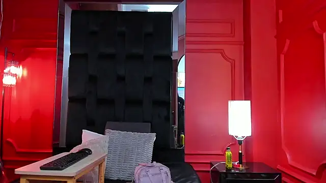 nathalie rossel online show from February 25, 7:03 pm