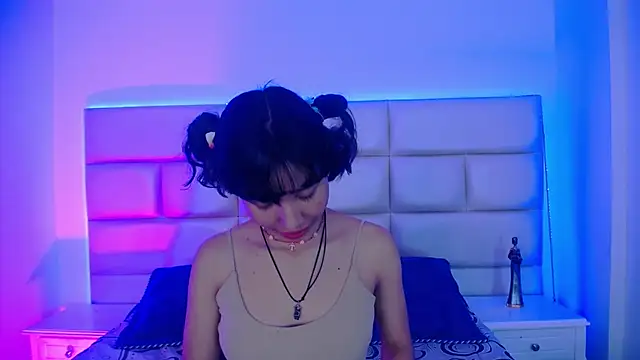 Akane Uwu online show from March 2, 8:18 pm