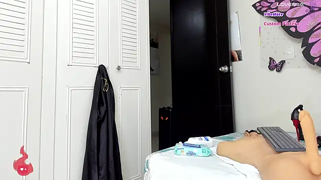 sweet amalia4 online show from October 18, 3:09 am