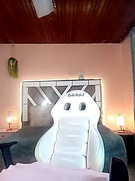 Snapshot of Naiara_Sex_ chatting on December 3, 12:16 pm Naiara Sex online show from December 3, 12:16 pm