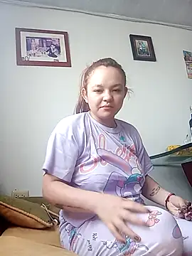 Snapshot of Naiara_Sex_ chatting on December 25, 3:17 pm Naiara Sex online show from December 25, 3:17 pm