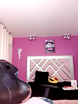 Snapshot of Naiara_Sex_ chatting on December 29, 1:49 pm Naiara Sex online show from December 29, 1:49 pm