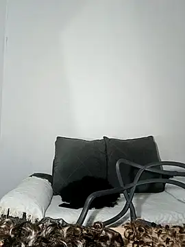 annybarros21 online show from September 26, 4:16 am