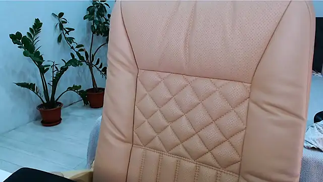 NaughtyNylonFeet online show from March 21, 11:01 am