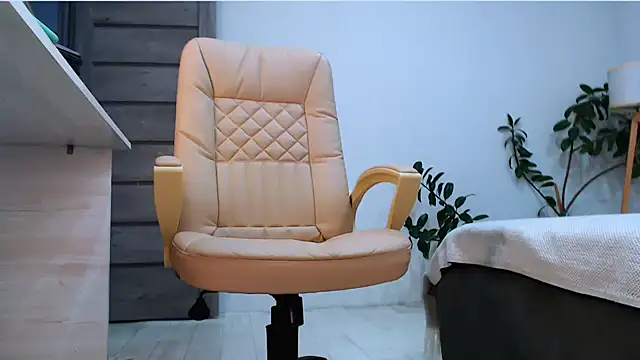 NaughtyNylonFeet online show from October 22, 3:18 am