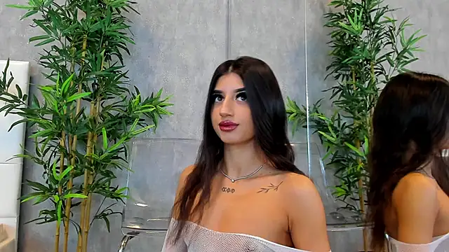 KatelynSparks online show from February 14, 6:34 am