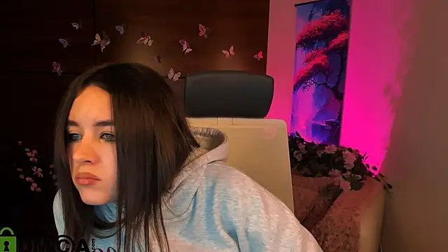 rozmary ket online show from December 16, 6:49 pm