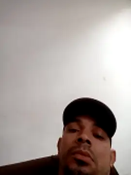 Snapshot of Malubrotudo chatting on October 9, 9:40 am Malubrotudo online show from October 9, 9:40 am