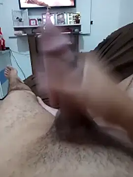 Snapshot of Malubrotudo chatting on December 16, 10:15 pm Malubrotudo online show from December 16, 10:15 pm