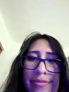 AleFantasy0001 online show from March 11, 3:37 am