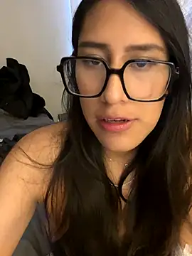 AleFantasy0001 online show from October 22, 9:25 pm