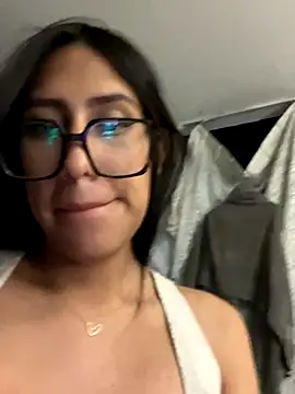 AleFantasy0001 online show from October 30, 4:25 am