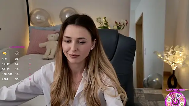 Sophie Enzo online show from March 20, 9:13 pm