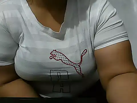 Queen of boobs01 online show from January 17, 2:39 pm