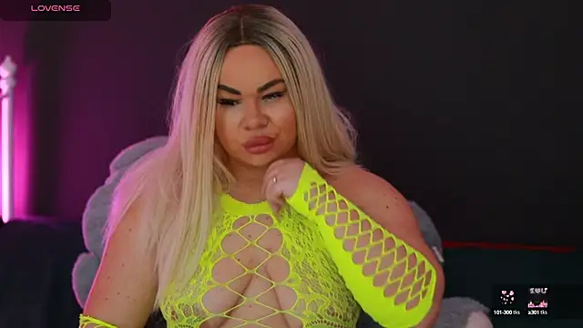 MissLilaa online show from December 11, 8:39 pm