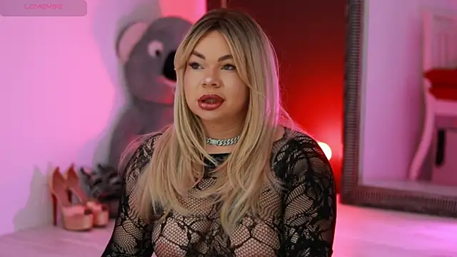 MissLilaa online show from March 22, 5:41 pm