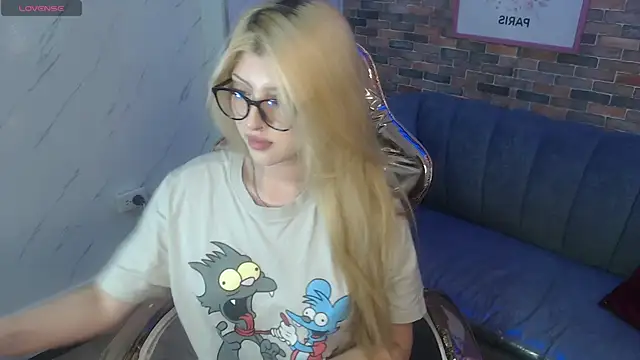 Kitty fox b online show from March 10, 4:03 pm