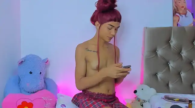 Snapshot of StassieBell chatting on February 11, 6:51 am StassieBell online show from February 11, 6:51 am