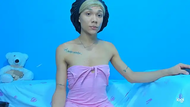 Snapshot of StassieBell chatting on November 13, 6:01 am StassieBell online show from November 13, 6:01 am