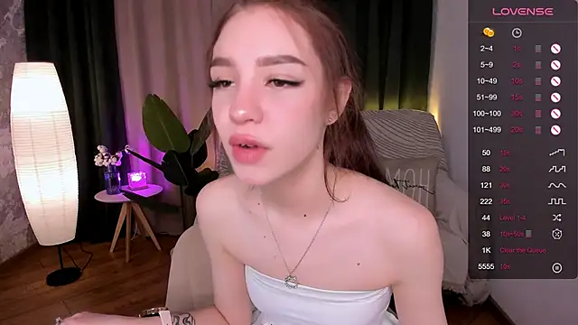 Snapshot of MilliBrown_ chatting on February 11, 12:05 pm MilliBrown online show from February 11, 12:05 pm