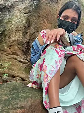 Snapshot of pimange34 chatting on September 13, 6:35 am pimange34 online show from September 13, 6:35 am